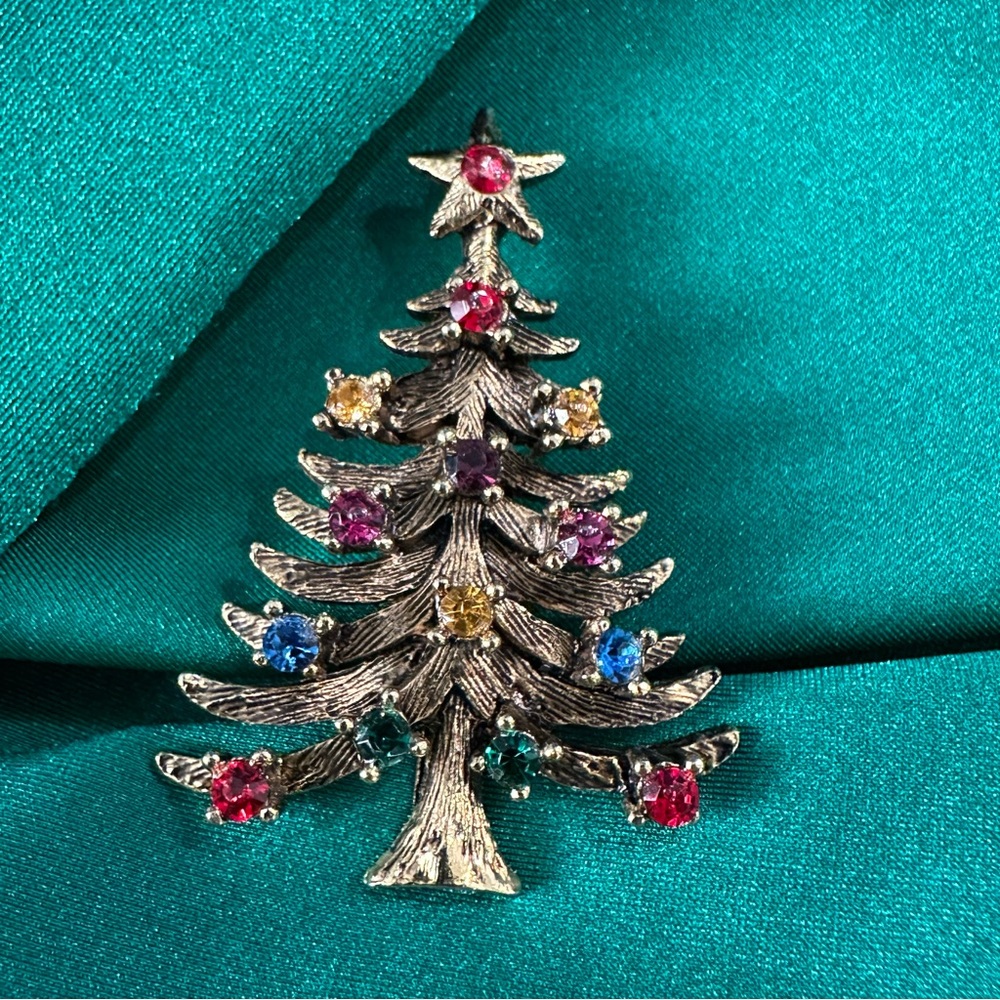 Eisenberg Ice Christmas Tree Brooch Gold Tone- VINTAGE and FABULOUS- SIGNED